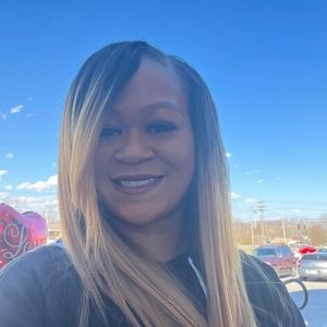 Meet your Posher, Shakirra